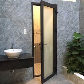 CỬA NHÔM XINGFA- CỬA ĐI WC