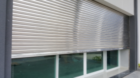 Cửa cuốn nhà xưởng - nan inox