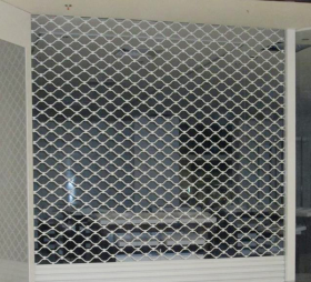 Cửa cuốn TT thương mại - sp lưới mắc võng sơn tĩnh điện